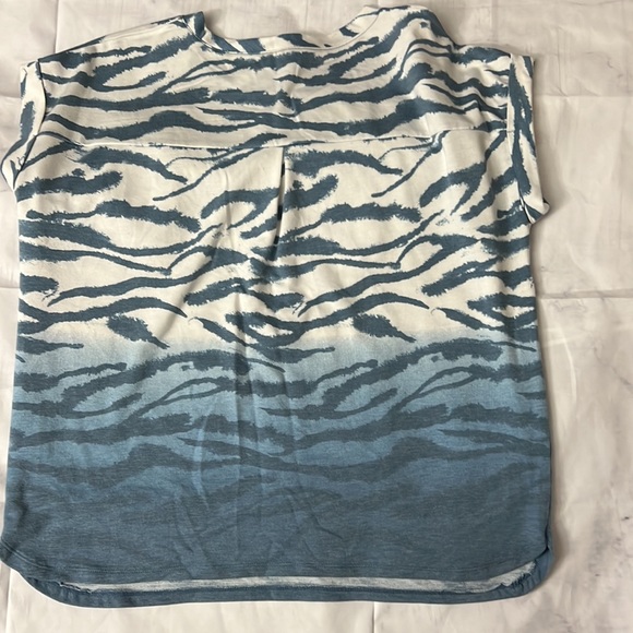 Ombré zebra 🦓 pattern XXL top - Picture 2 of 4
